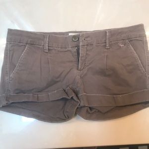 Abercrombie & Fitch brown shorts